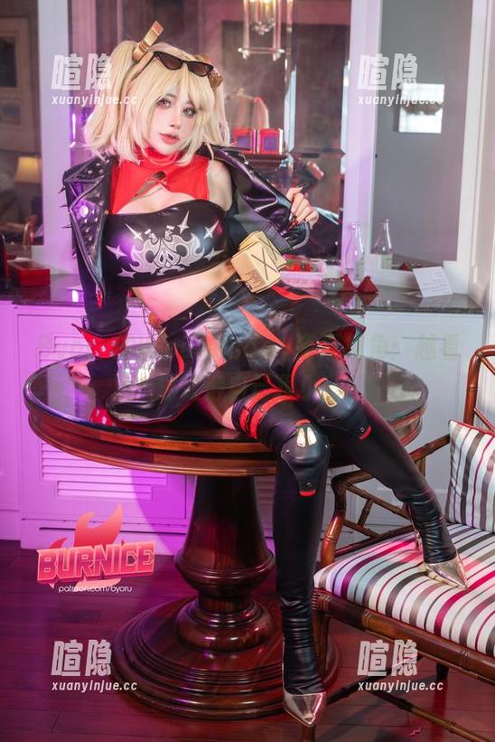 Byoru Byoru的Wednesday高清视角:越看越觉得自己很小...