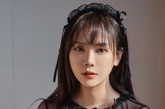克制一下，Dami(퀸다미)派发泳衣写真集，别让我想歪了！