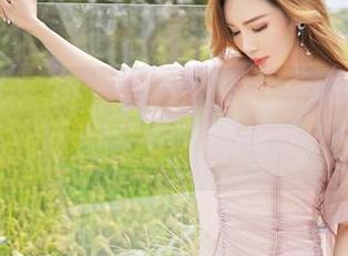 Feilin嗲囡囡 – 只想问你,能抵挡住芷儿Momoko的美足吗?原图分享!
