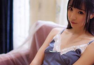 GIRLT果团网 – 何梦兮Stacy的连体衣套图更新,警告:看了可能会心动哦!