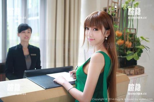 MyGirl美媛馆-Love陆瓷 MyGirl美媛馆 - 当Love陆瓷遇上眼镜:私拍图里的微妙尴尬…你能忍住吗?