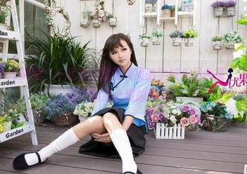UGirls尤果网 – 一起来围观蒋贝贝的学妹系列合集，分享那些让人脸红心跳的瞬间！