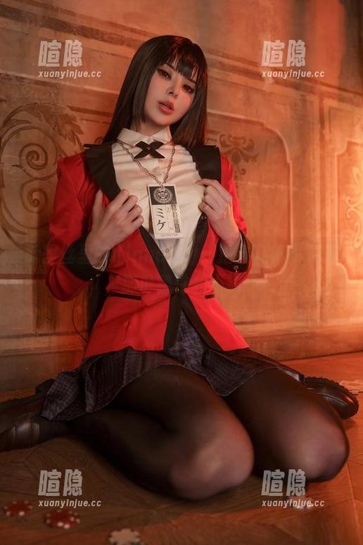 Vinnegal 裤里丝里的Vinnegal:拍摄高清写真时,那份随性和不羁。