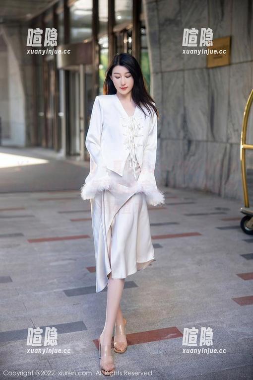 Xiuren秀人网-夏可馨amii Xiuren秀人网 - 夏可馨amii的少女时光:这组套图,感觉就像走进了一个童话世界,资源简直太梦幻了!