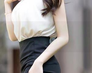 Xiuren秀人网 – 图包解锁！看少女心雪雪如何在户外与寒冷共舞