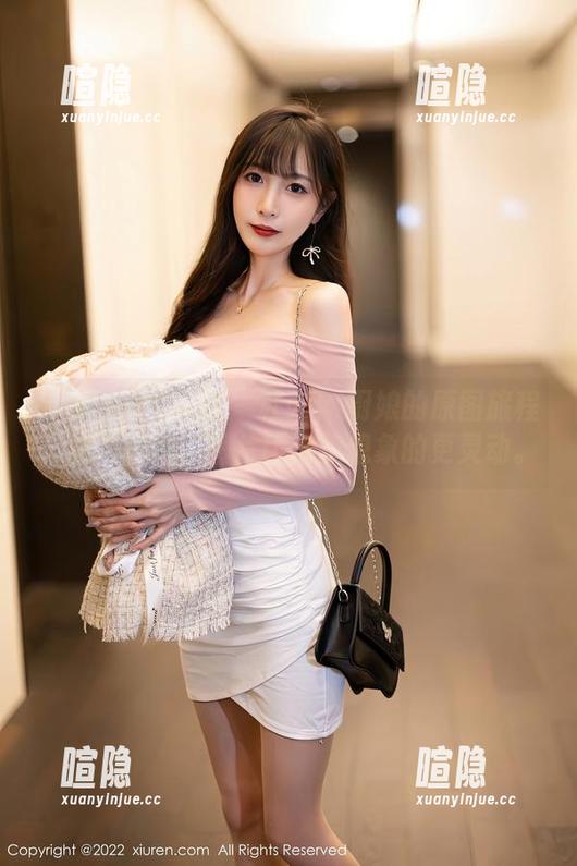 Xiuren秀人网 - 杜viki厨娘的原图旅程，放飞自我，图片比你我想象的更灵动。