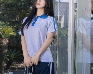 Xiuren秀人网 – 最新写真:糯美子nini的长腿又一次刷新了我的三观!
