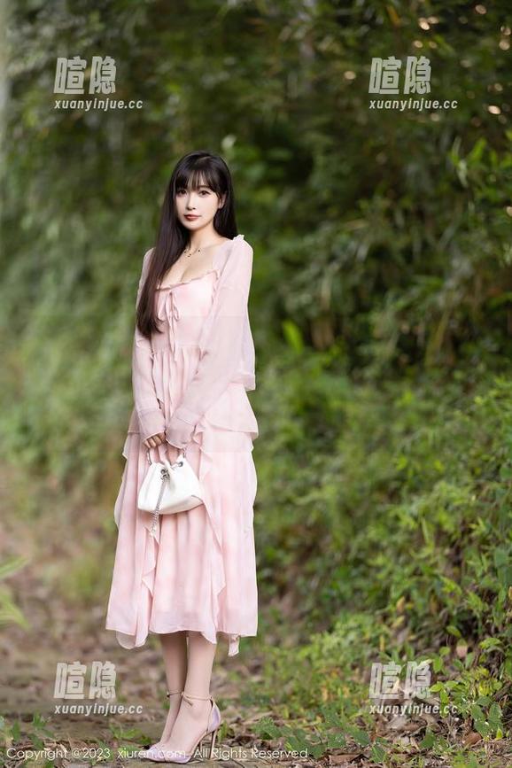 Xiuren秀人网 - 来自赵惟依coco的双马尾：无圣光，图包里的青春私语，偷偷告诉你哦