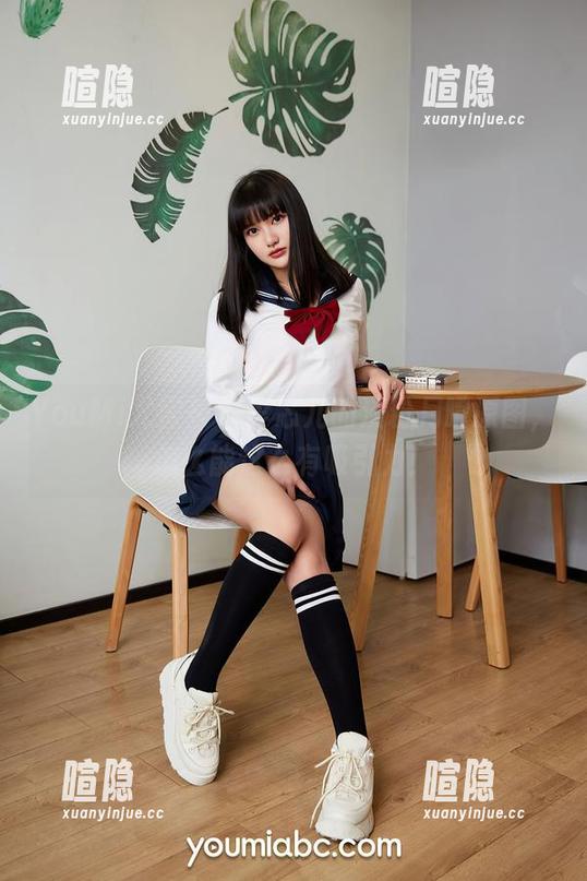 YouMi尤蜜荟-李芯儿 YouMi尤蜜荟 - 李芯儿的淡粉月曜原图,怎么能这么有吸引力!