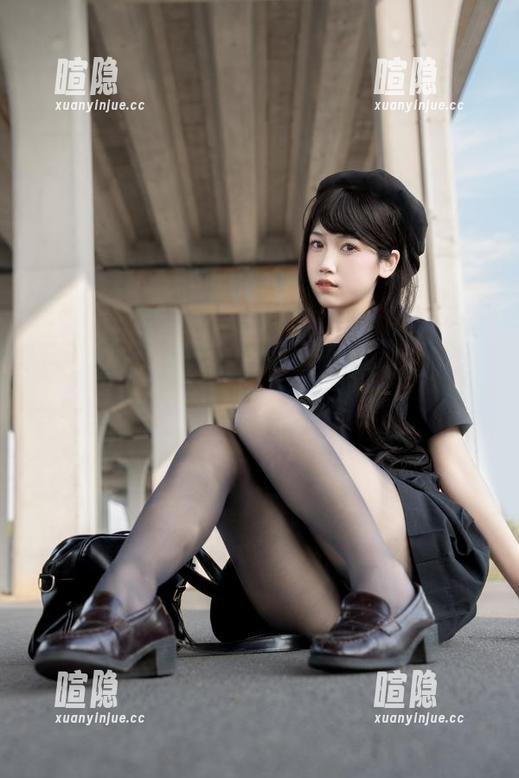 不呆猫的JK学妹户外全集：低调但绝对不平凡的写真体验！