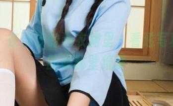 丽柜 – 在汐汐的连衣裙里，看透写真背后的隐秘壁纸梦