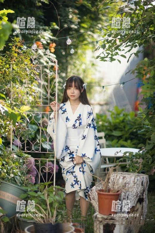 六味帝皇酱 六味帝皇酱少女写真作品集:让人心跳加速的瞬间