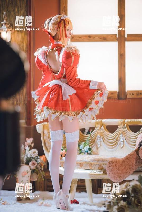 千反田鹿子 探索千反田鹿子的日常,女警的cos照片像是打翻了我的少女心!