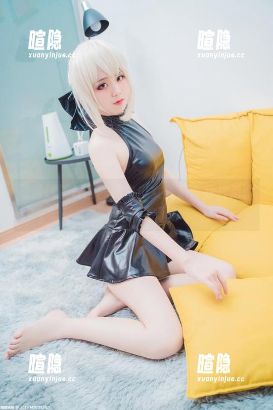 看透喵糖映画的纯白少女美眉，照片后面是不是有故事？