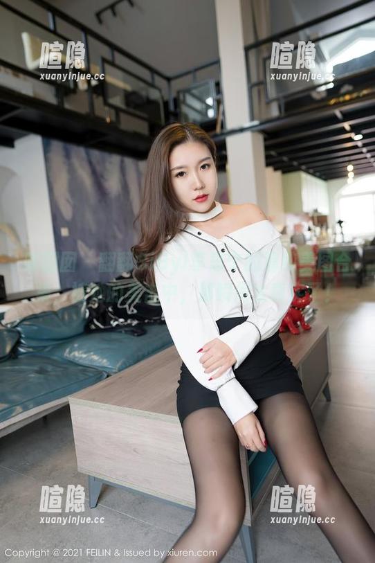 嗲囡囡-SiByl李思宁 嗲囡囡 - 翻翻SiByl李思宁的清纯美图合集,被她的美击中,那瞬间太真实了!