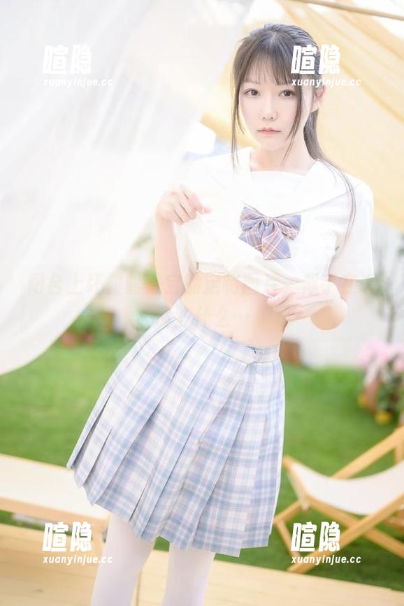 阳台上坏露露香宝的定制图片，似乎在诉说些什么…