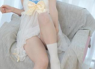 少女秩序 – 小鱼的日常作品集:最新上线,谁说沉迷吃零食是罪?她用画面来反击!