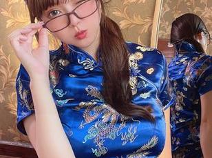 微密圈 – 看到张思允的泳衣私拍，瞬间觉得自己也想去海边，哈哈
