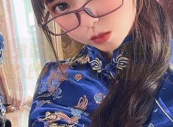 微密圈 – 谁说双马尾只能是童年?张思允的美图让你重温那份天真的调皮!