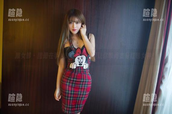 推女郎-赵惟依 推女郎 - 图册在手,赵惟依的礼服让你瞬间变身红毯女神!