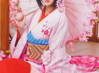桜桃喵化身女神:图集里那些羞涩又撩人的小瞬间