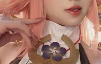 图集中的御姐:桜满三时是如何俘获我的心(和目光)的?