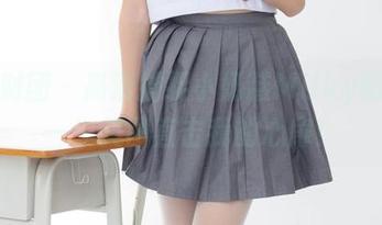 森萝财团 – 高清捕捉小奶糕Milky的美脚——美图直击我的心扉！