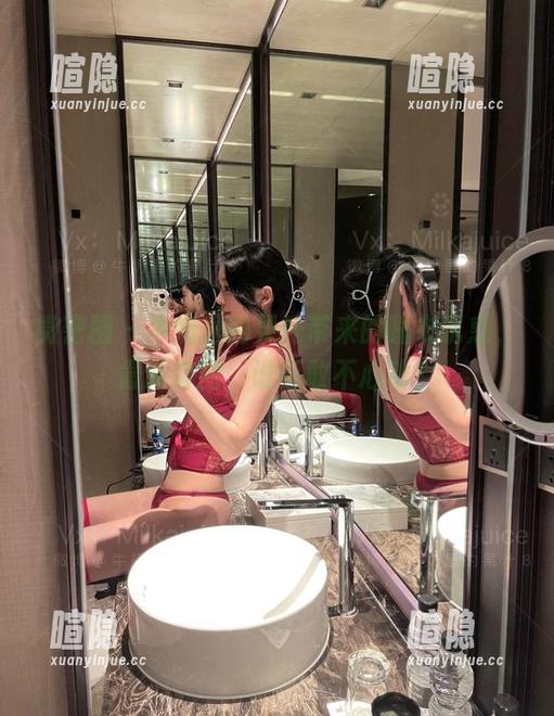 牛奶里的果汁 微密圈 - 牛奶里的果汁带来的睡衣诱惑,最新套图,谁还敢不心动?