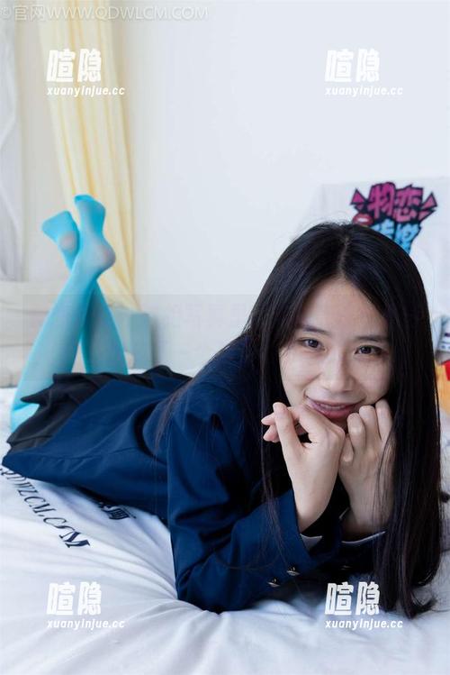 物恋传媒-嘟嘟 物恋传媒 - 这组写真里,嘟嘟让凌晨的日出成了一个浪漫的梦幻。