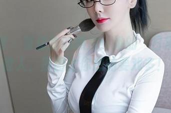 秀人网 – 夏甜甜的照片：她的‘日常’太撩人，原图比你想的要戏多！