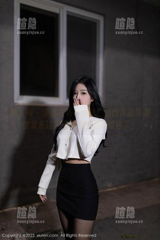 秀人网-小嘉敏 秀人网 - 连体衣与小嘉敏:原图作品带来的欢乐让我觉得是要开演唱会了!