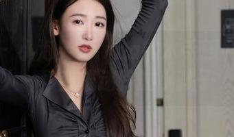 秀人网 – 小泡芙winna的水手服照片:让人一秒变成迷路的小孩子!