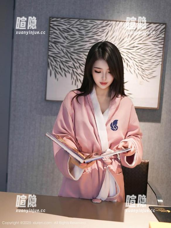 秀人网-幼幼 秀人网 - 细腻的棉袜和幼幼的逆天姿态,图片资源让你欲罢不能