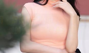 秀人网 – 震惊!是小逗逗的作品竟然是免费的,这礼服可真会撩!