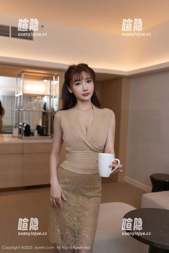 秀人网-陈梵妮Fanny 秀人网 - 愣住了!看陈梵妮Fanny的制服图片,竟然不小心多看了几眼...