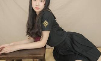 紧急企划 – 小恩的JK经典图库，看看她如何把简单变得诱人！