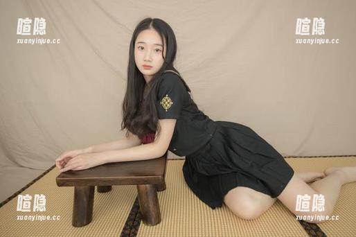 紧急企划 - 小恩的JK经典图库，看看她如何把简单变得诱人！