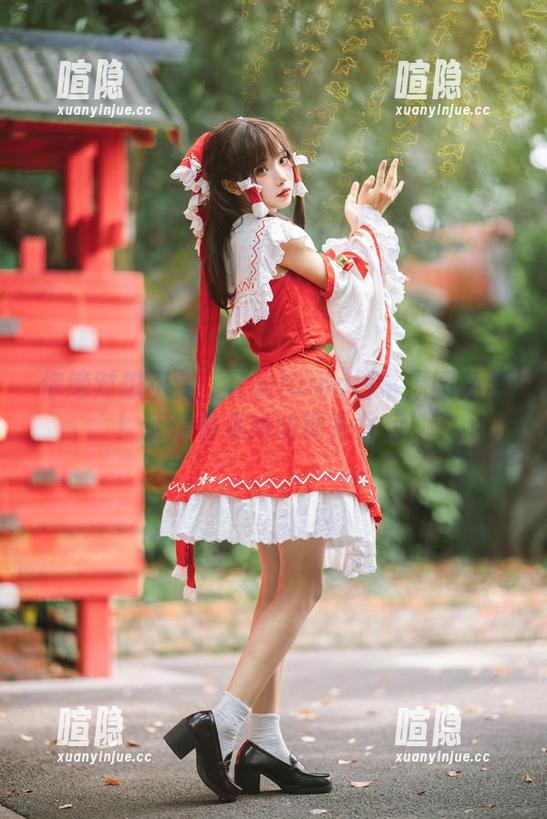 你绝对想不到：花柒Hana日常原图免费！让你看见她的镜头背后！