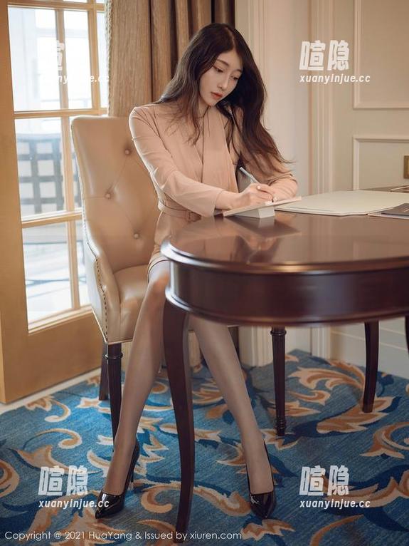 花漾show-欧阳LuLu 花漾show - 玩味欧阳LuLu的秘书角色:好玩又形象的分享合集