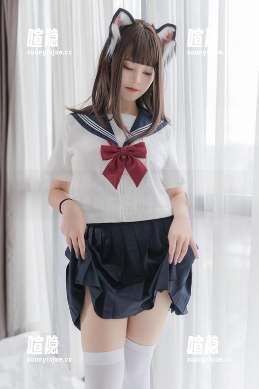 蜜汁猫裘的短裙图集：无圣光下的魔力，谁说衣服不重要？