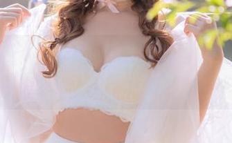 过期米线线喵的甜心写真:看她如何把米线变成令人垂涎的艺术品!
