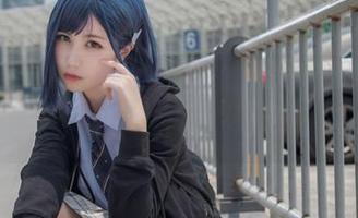 逐月Su姐姐的新套图：看她怎么在沙发上演绎人生！
