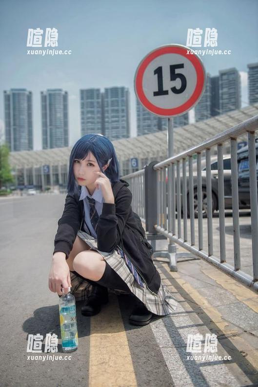 逐月Su姐姐的新套图：看她怎么在沙发上演绎人生！