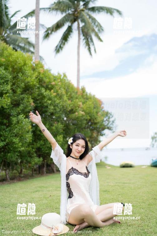 魅妍社 - 别怕被发现！Manuela玛鲁娜的天台状态，图库放送，下载你绝对想要！
